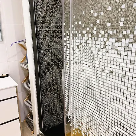 11 Bedroom Veiga, Praceta Vitorino Nemesio, 아파트