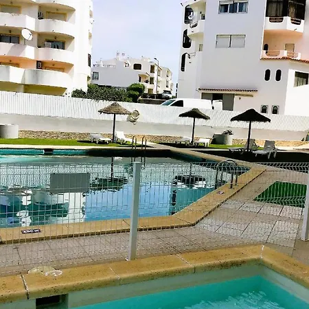 11 Bedroom Veiga, Praceta Vitorino Nemesio, * 알부페이라