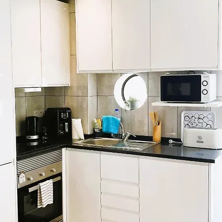 아파트 11 Bedroom Veiga, Praceta Vitorino Nemesio, *