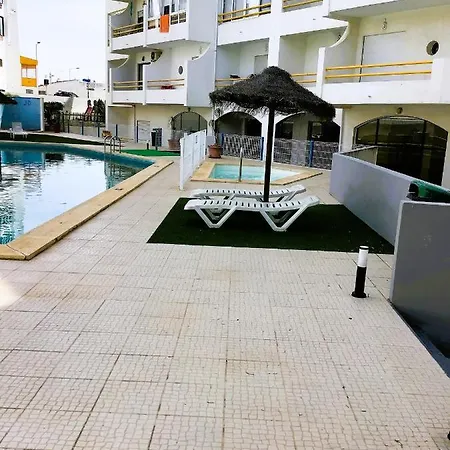 11 Bedroom Veiga, Praceta Vitorino Nemesio, 알부페이라