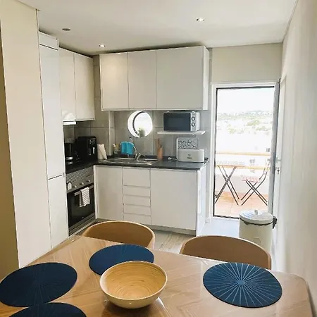 11 Bedroom Veiga, Praceta Vitorino Nemesio, Apartmán *