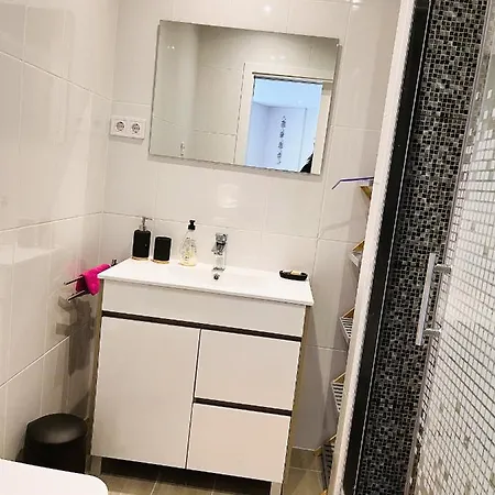 Lägenhet 11 Bedroom Veiga, Praceta Vitorino Nemesio, *